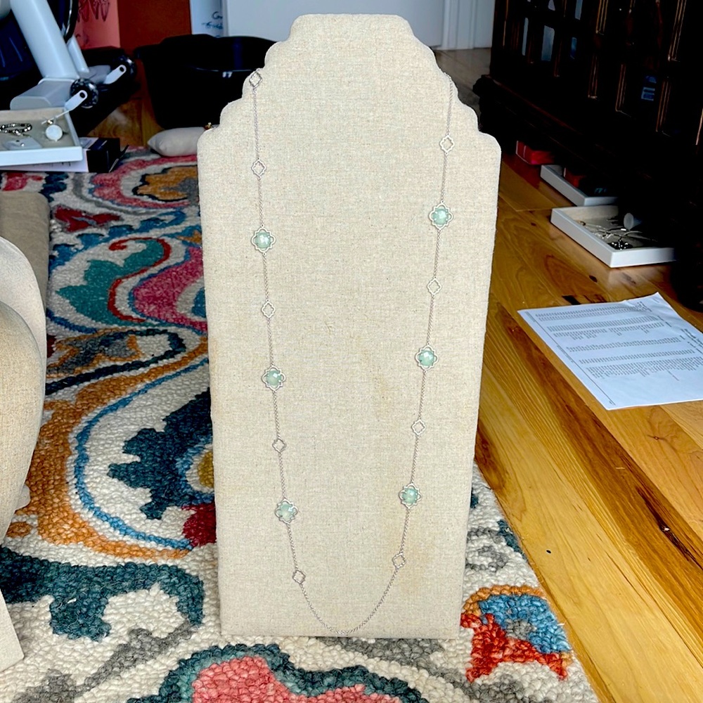 Long necklace stand. Folding